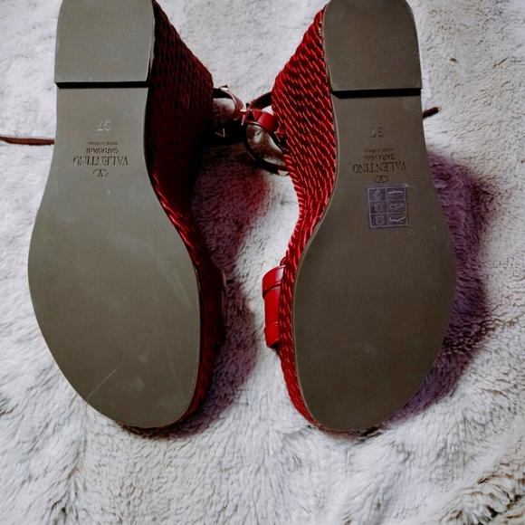 Valentino Garavani Red Rockstud leather torchon espadrille wedge - Picture 4 of 7